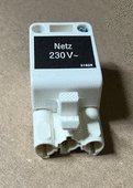 Windhager Netzanschlußbuchse 3pol.sw mit Zugentlastung Stecker